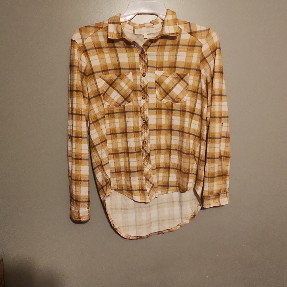 Yellowstone Inspired Flannel, Plaid‎ Button Up, High-Low Hem, Size Large
